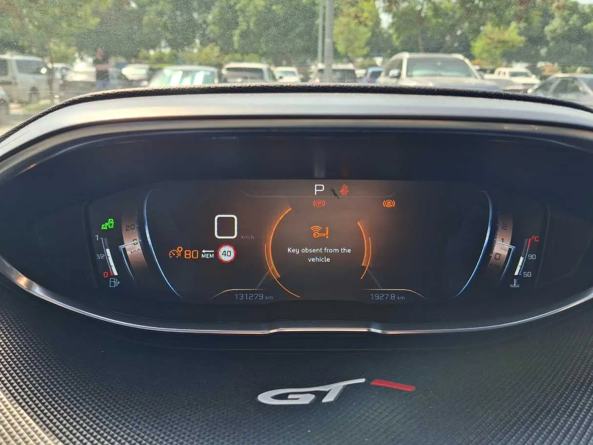 Car image 20