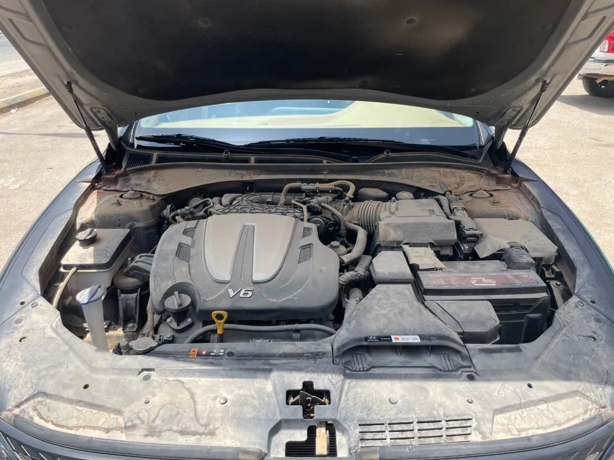 Car image 28
