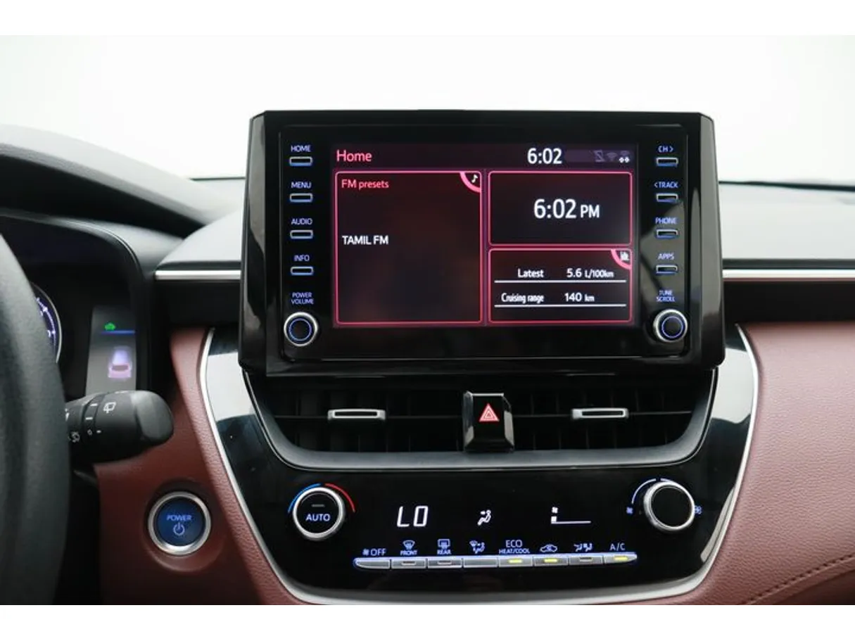 Car image 5