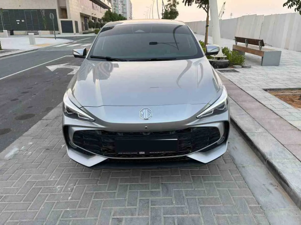 Car image 2