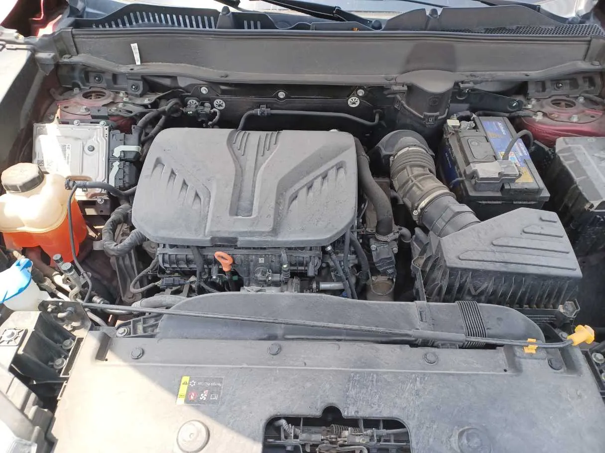 Car image 25