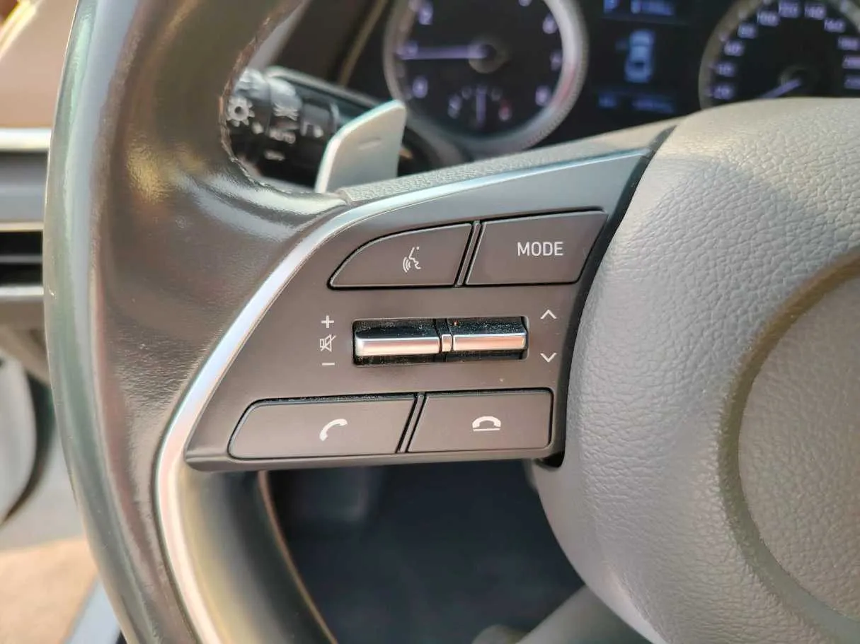 Car image 39