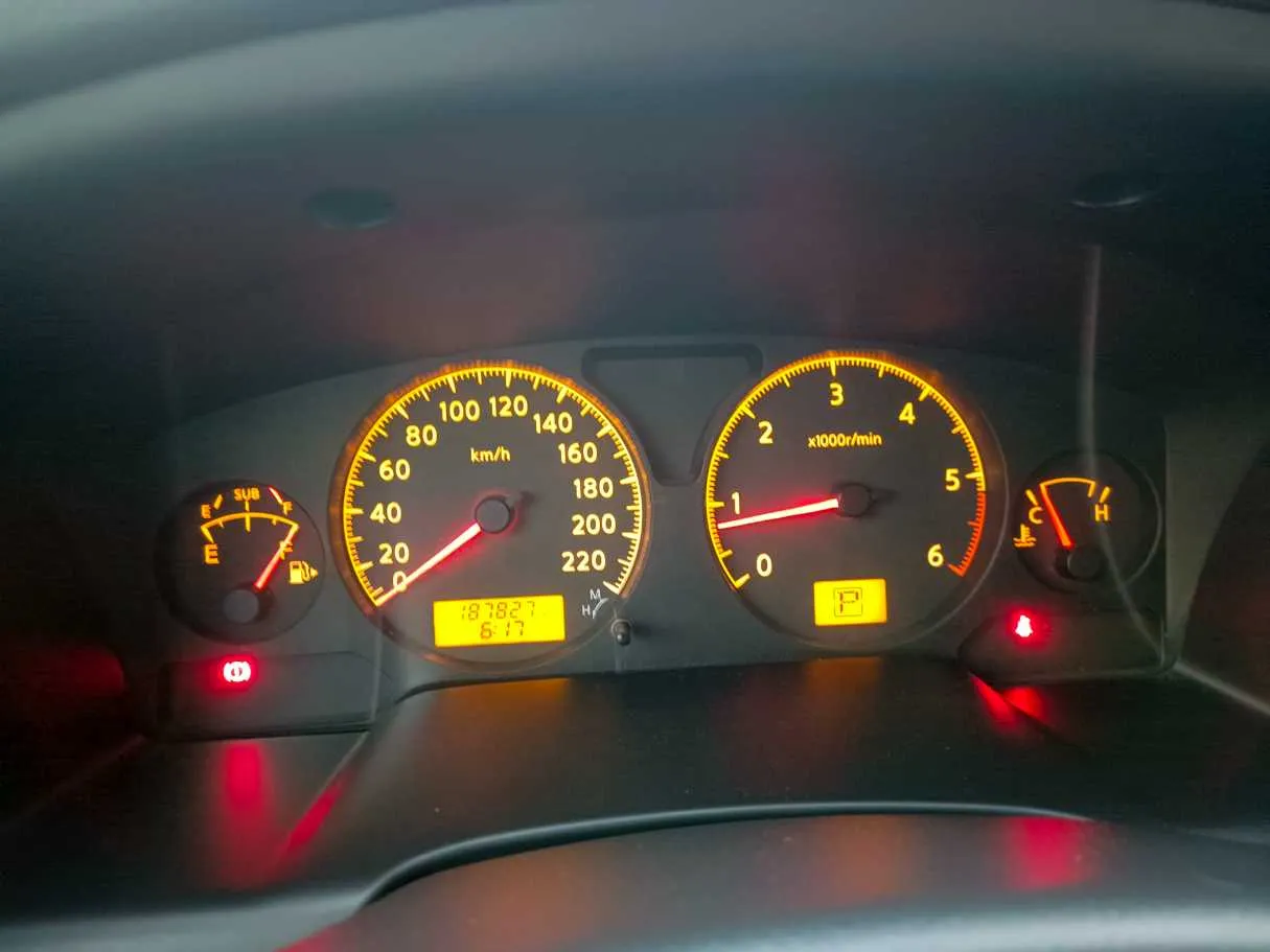 Car image 23