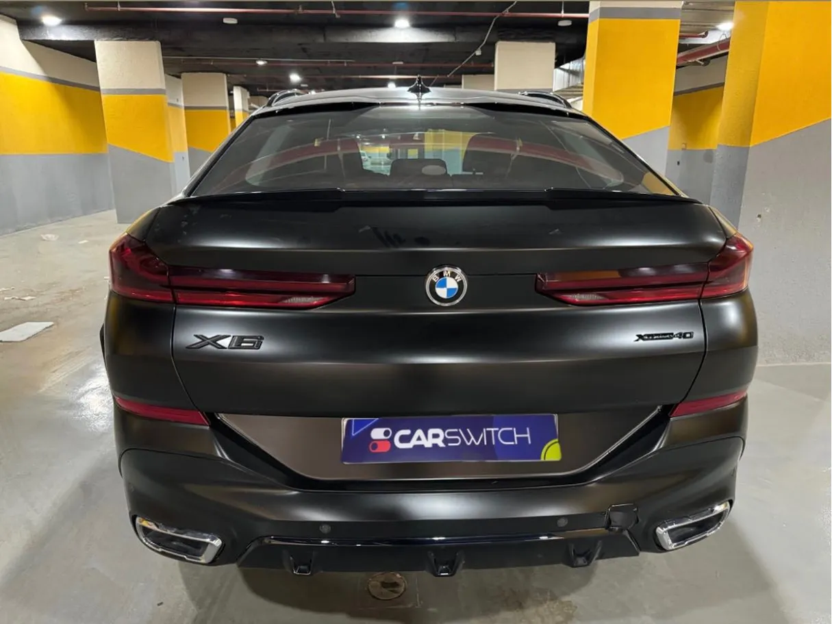 Car image 5
