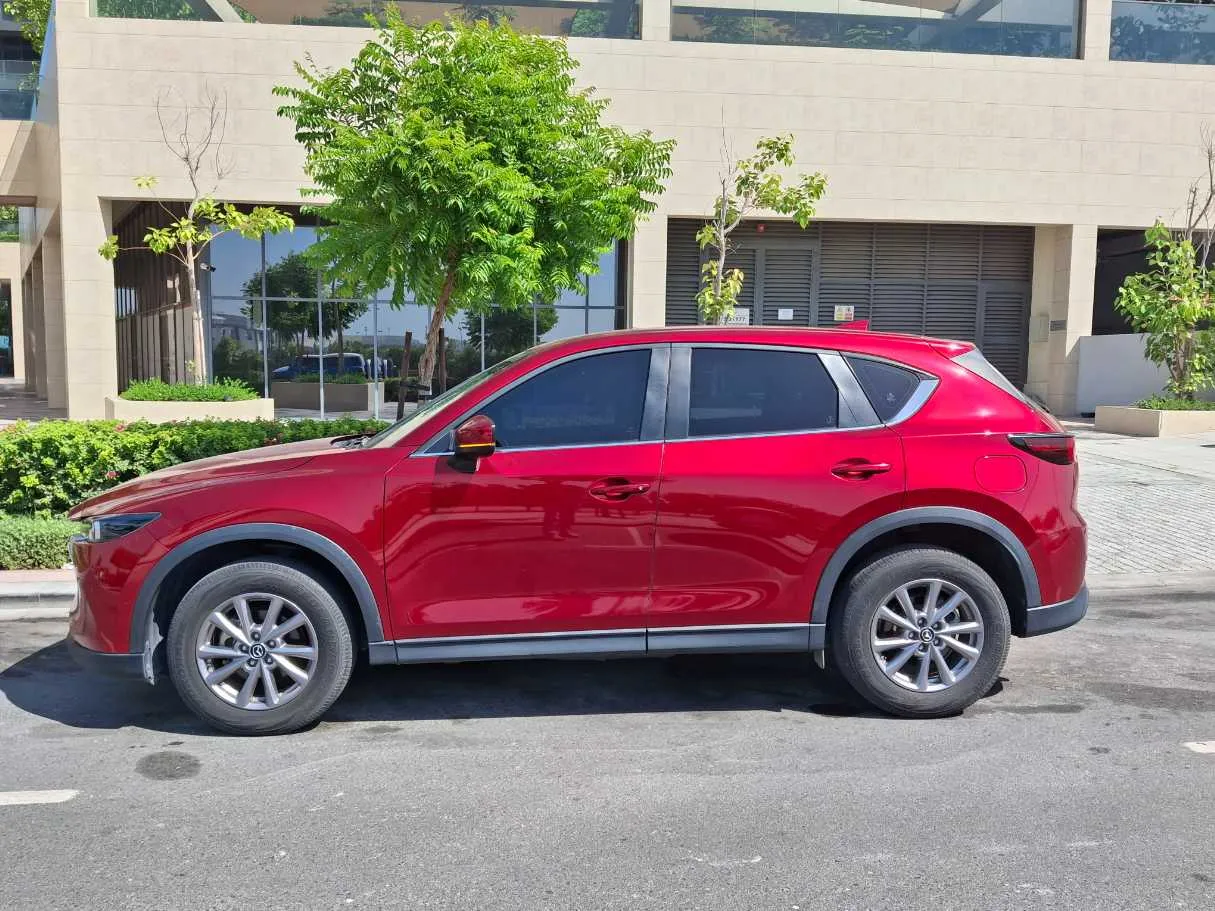 Car image 8