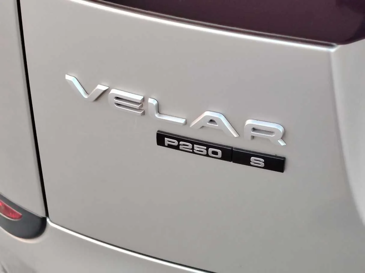 Car image 34