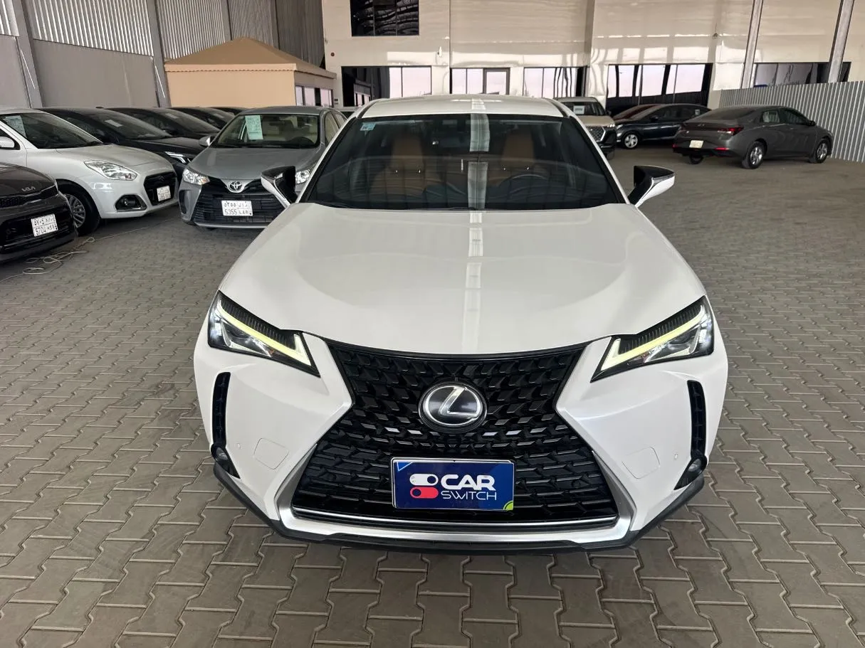 Car image 2