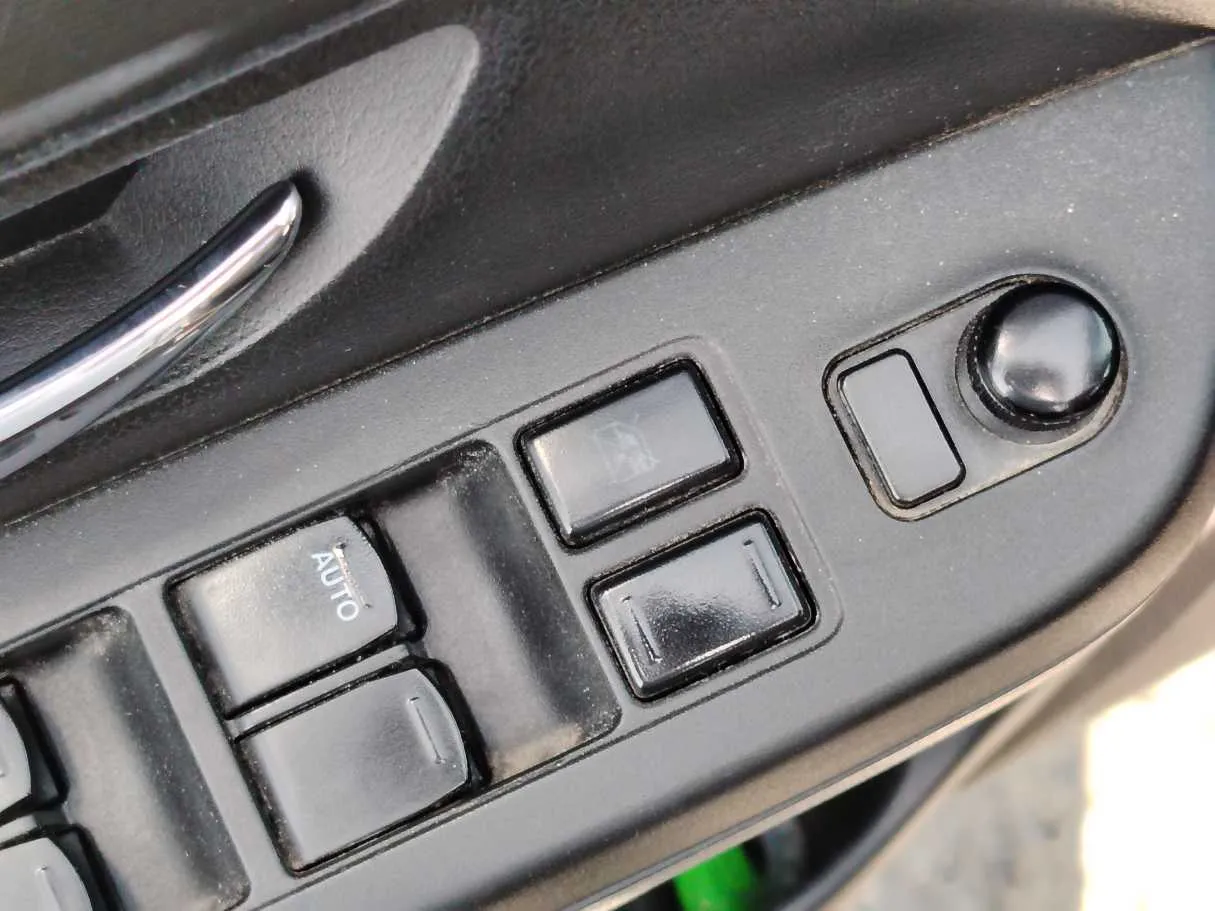 Car image 29