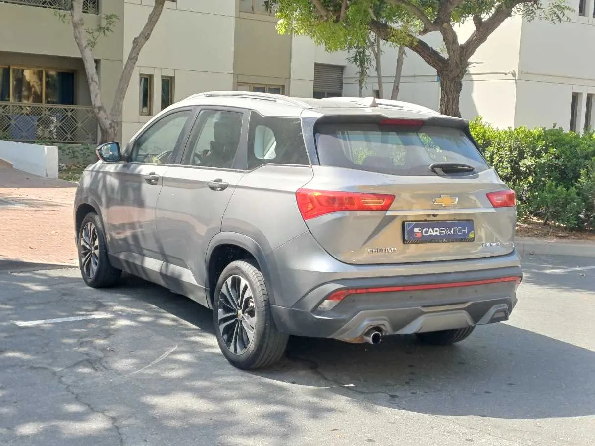 Car image 7