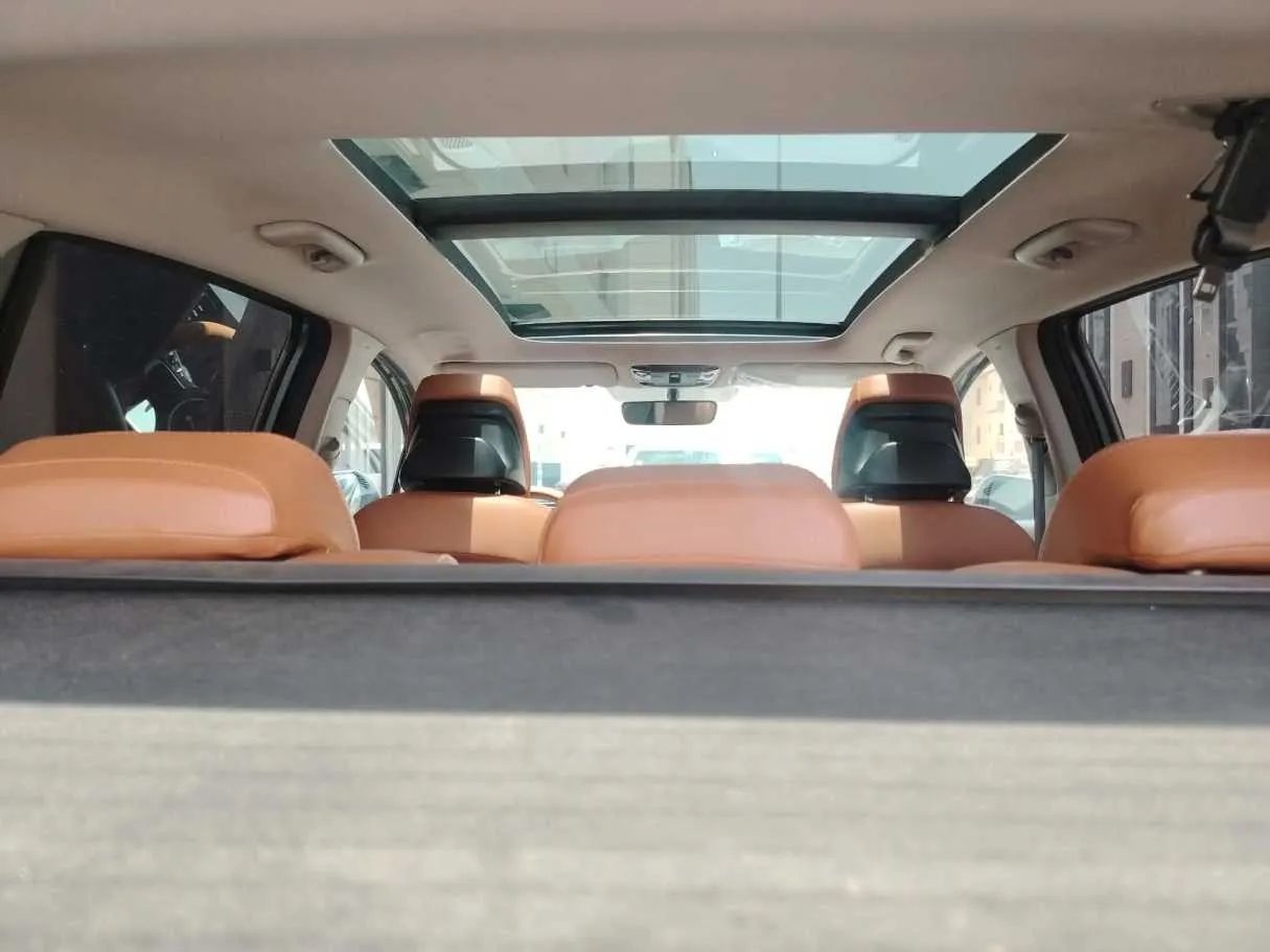Car image 22
