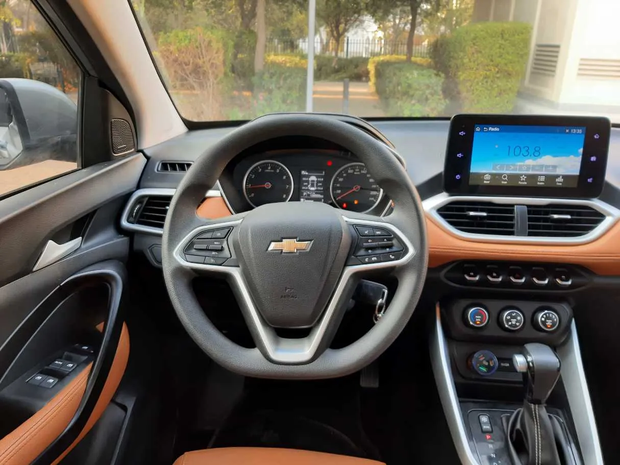 Car image 17