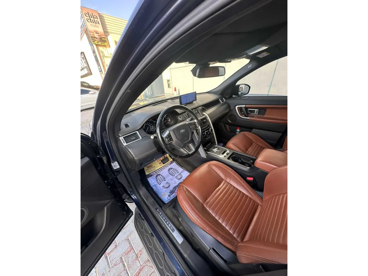 Car image 27