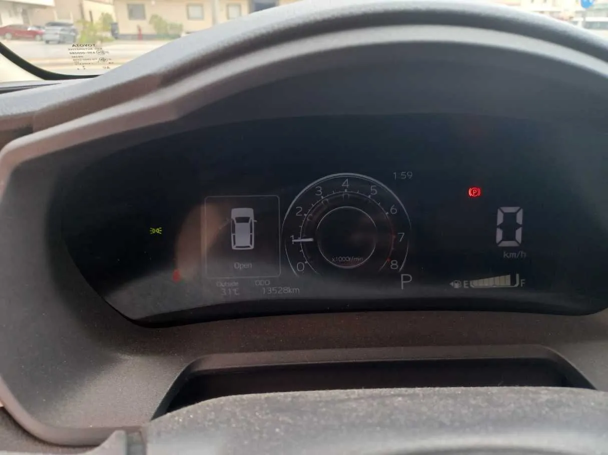 Car image 20