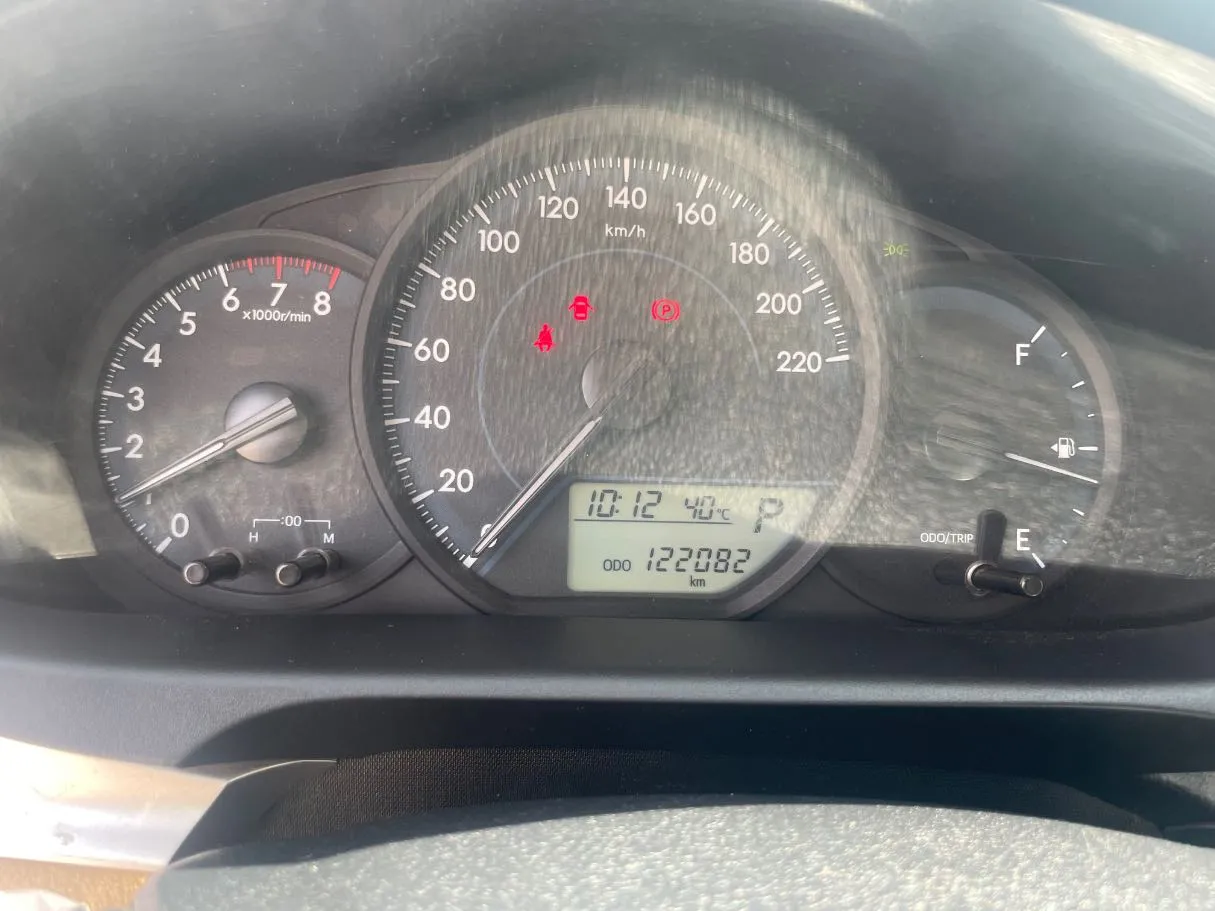 Car image 18
