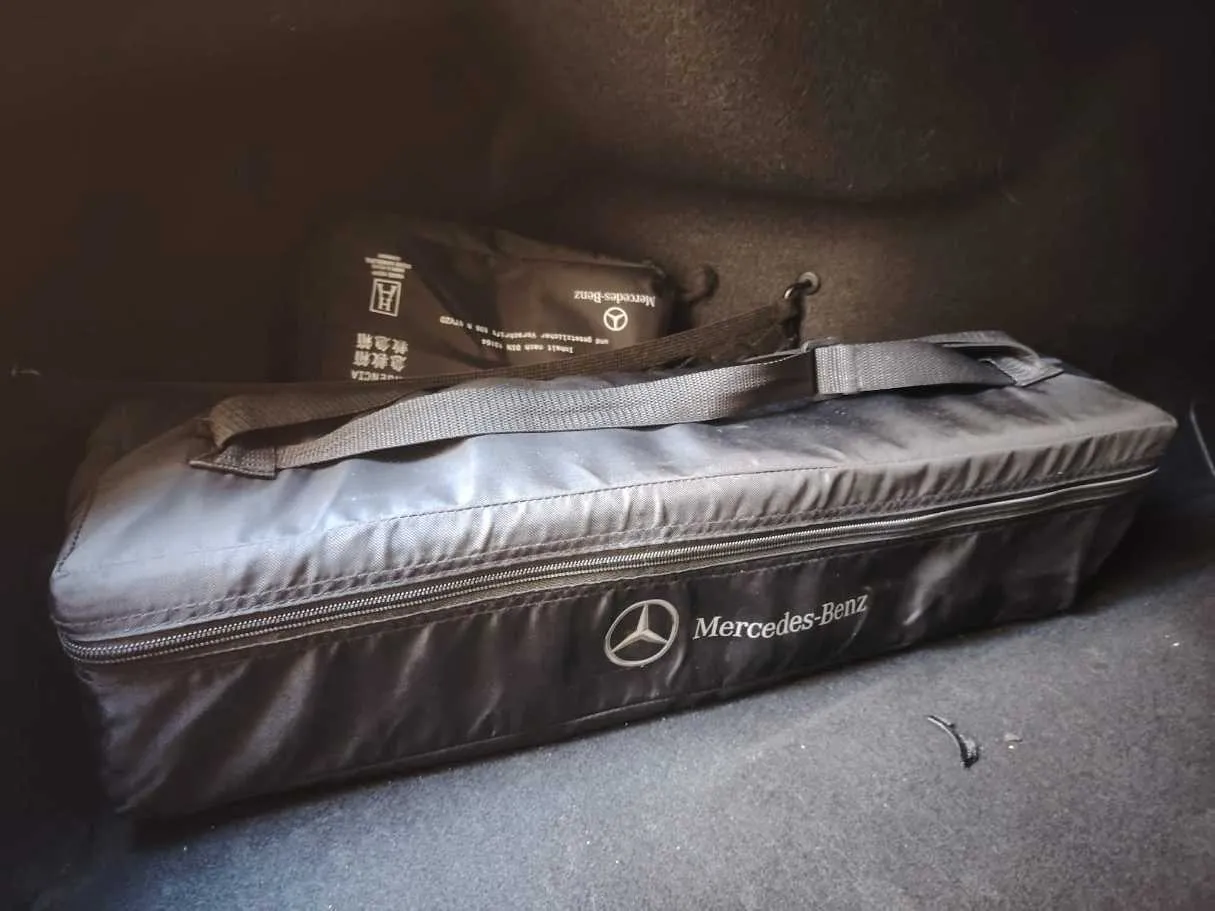 Car image 37