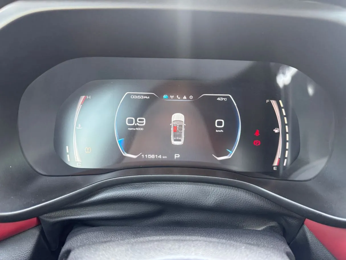 Car image 18