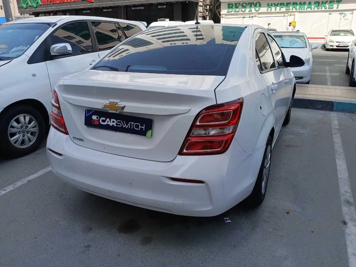 Car image 5