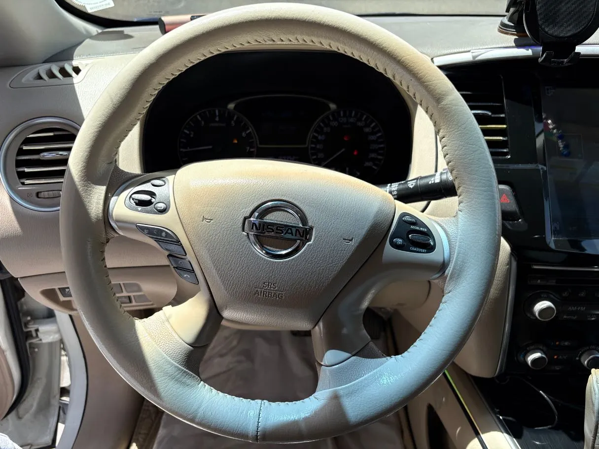 Car image 22