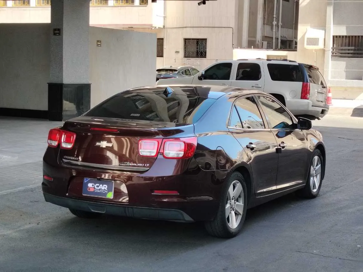 Car image 5