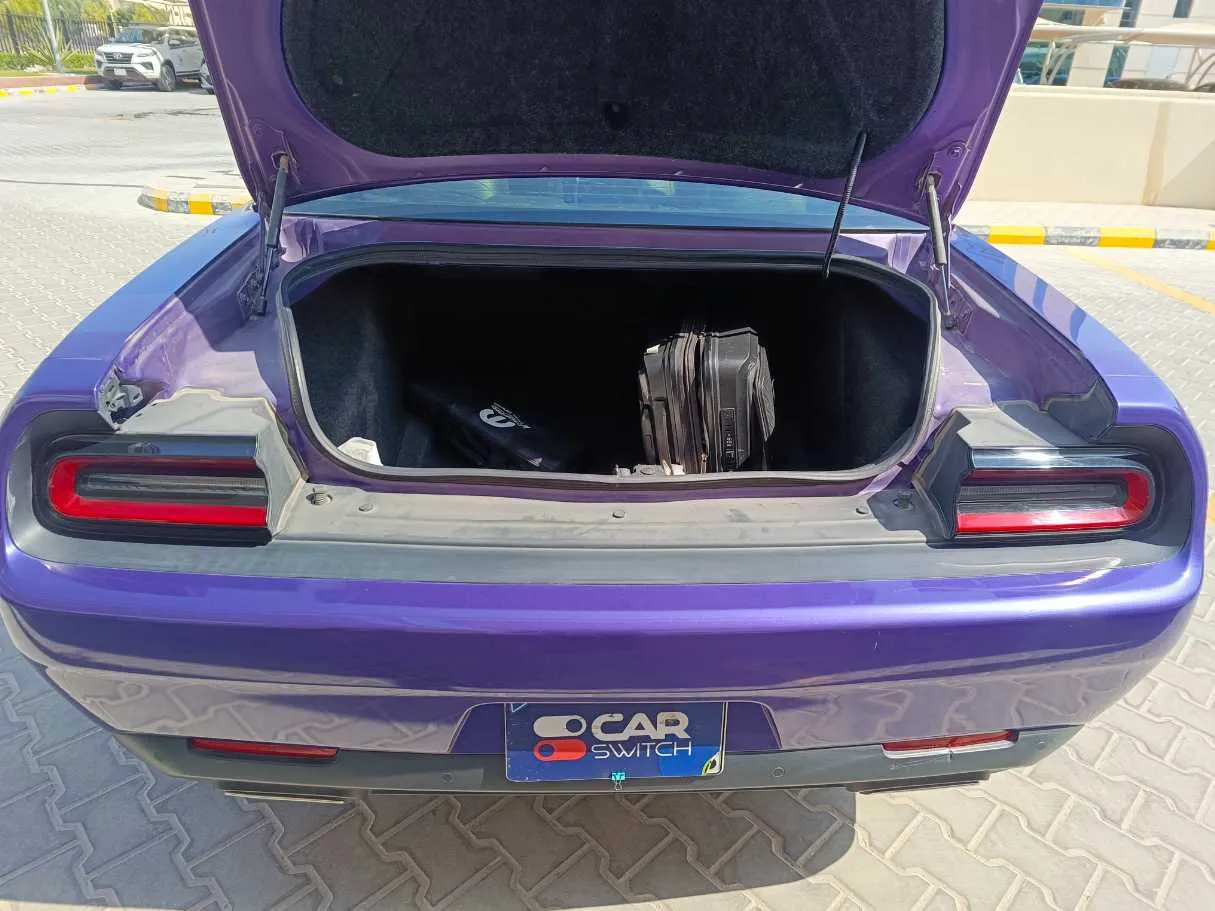 Car image 27