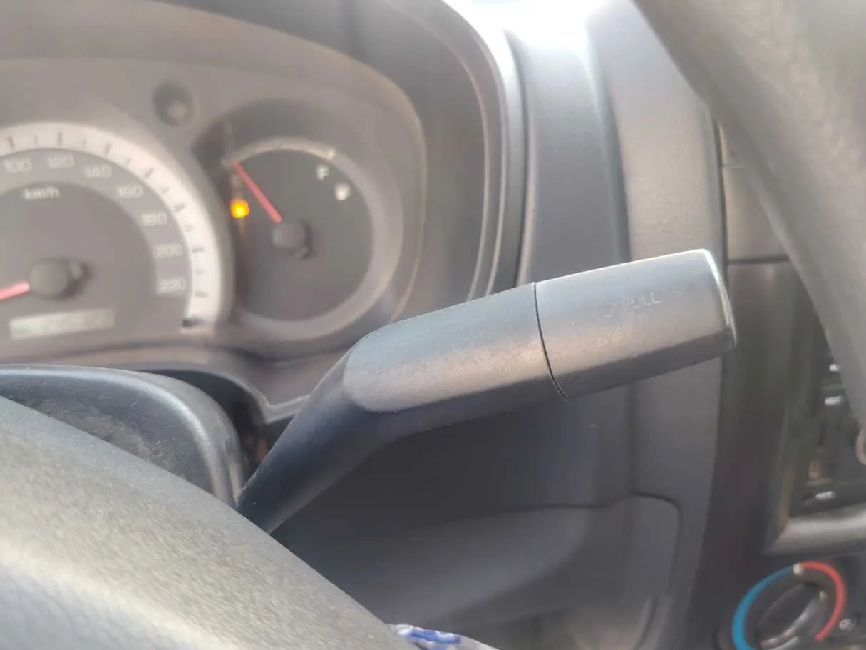 Car image 23