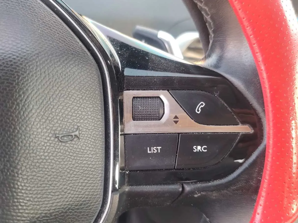 Car image 24