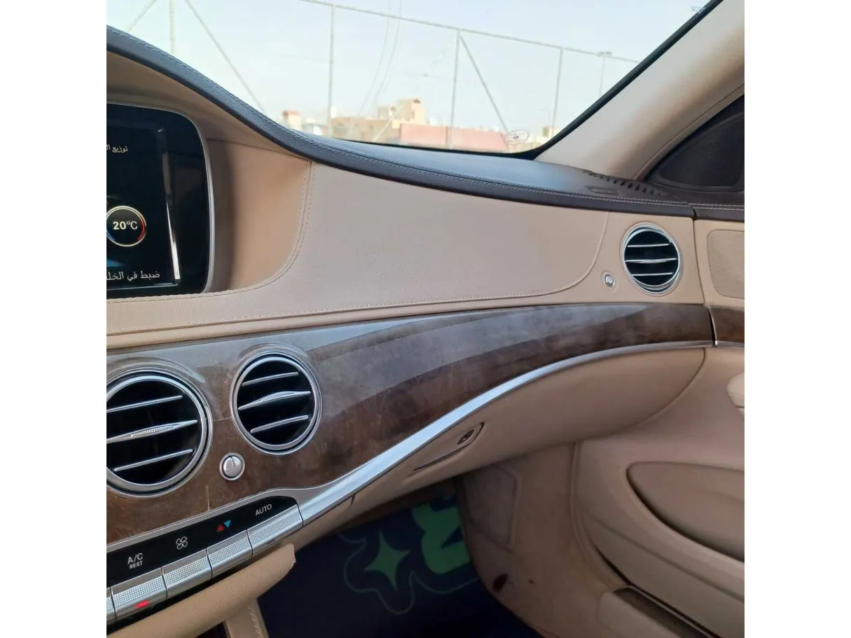 Car image 36