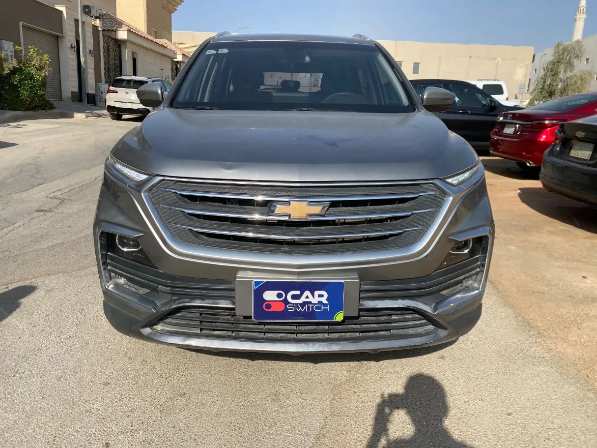 Car image 2