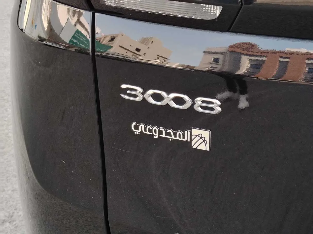 Car image 32