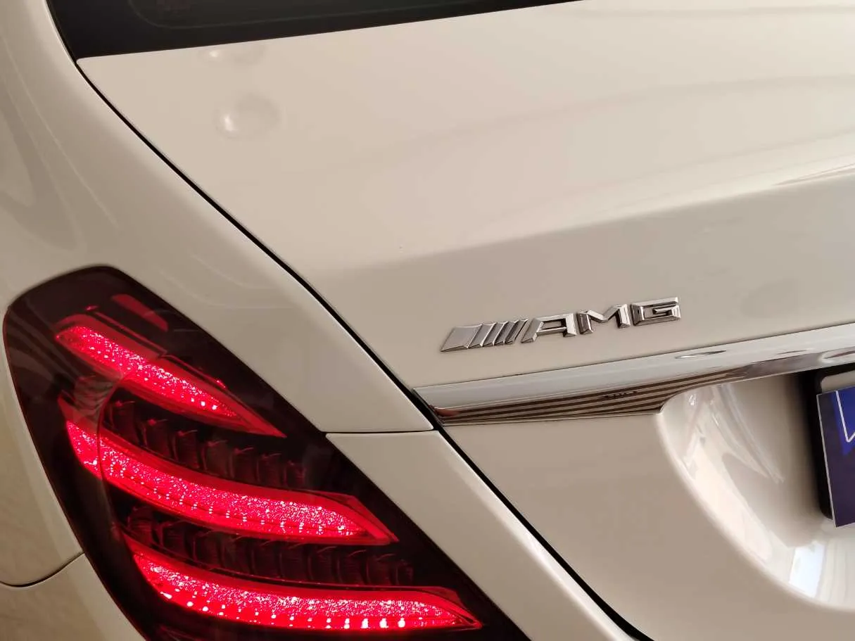 Car image 37