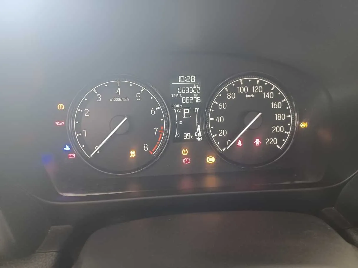 Car image 16