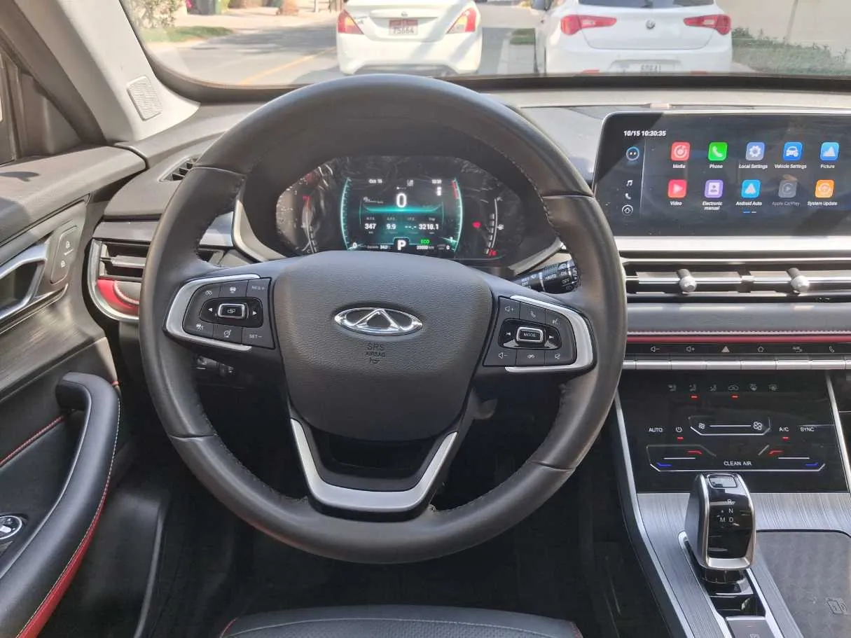 Car image 17