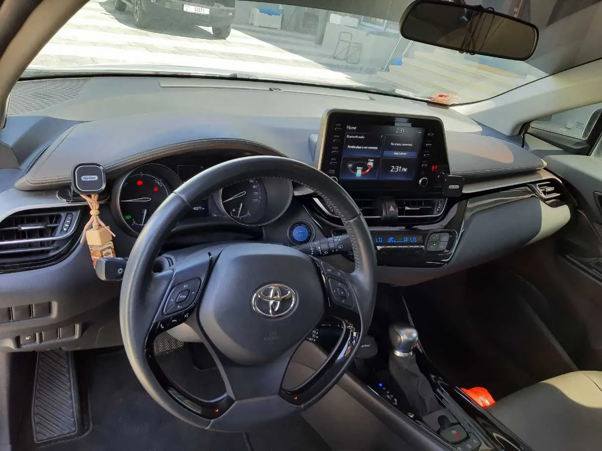 Car image 11