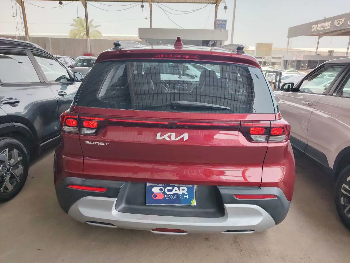 Car image 6
