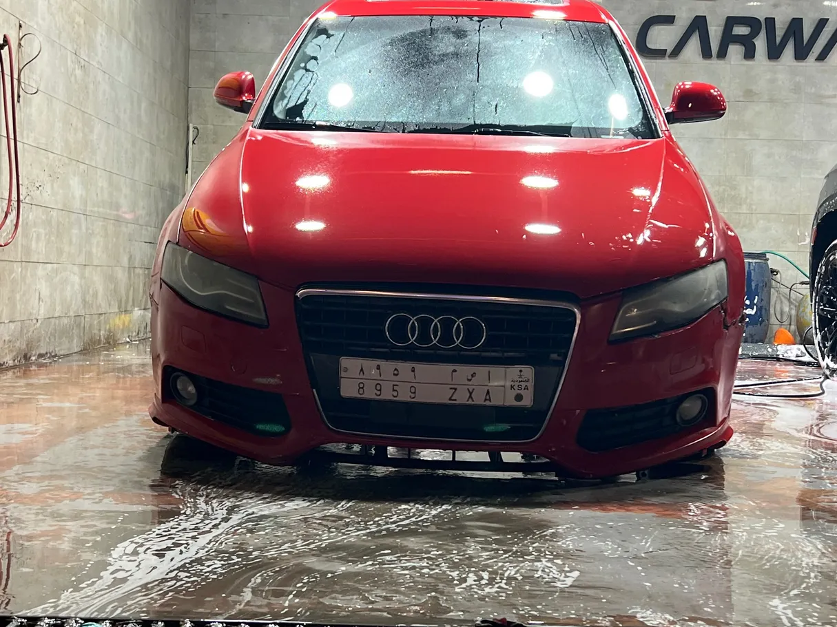 Car image 9