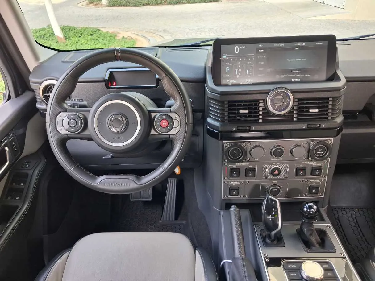 Car image 17