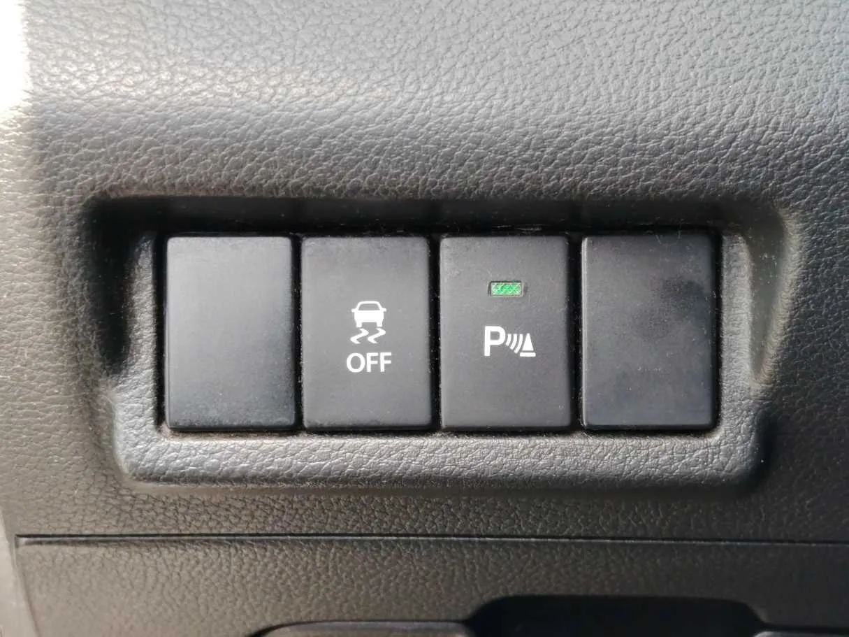 Car image 28