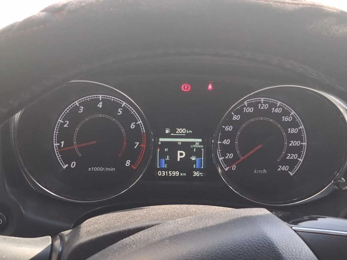 Car image 15