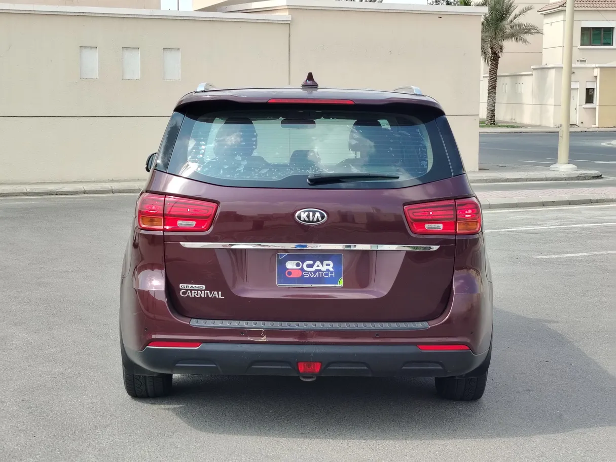 Car image 6