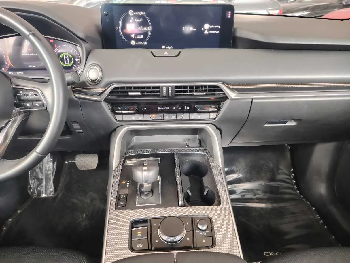 Car image 25
