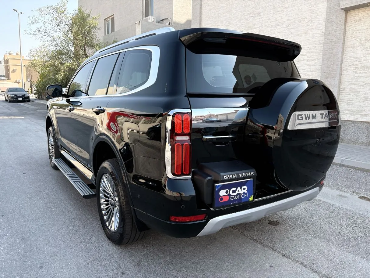 Car image 7