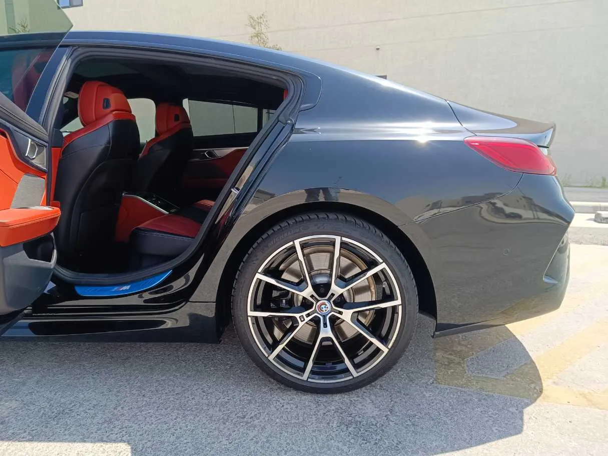 Car image 21
