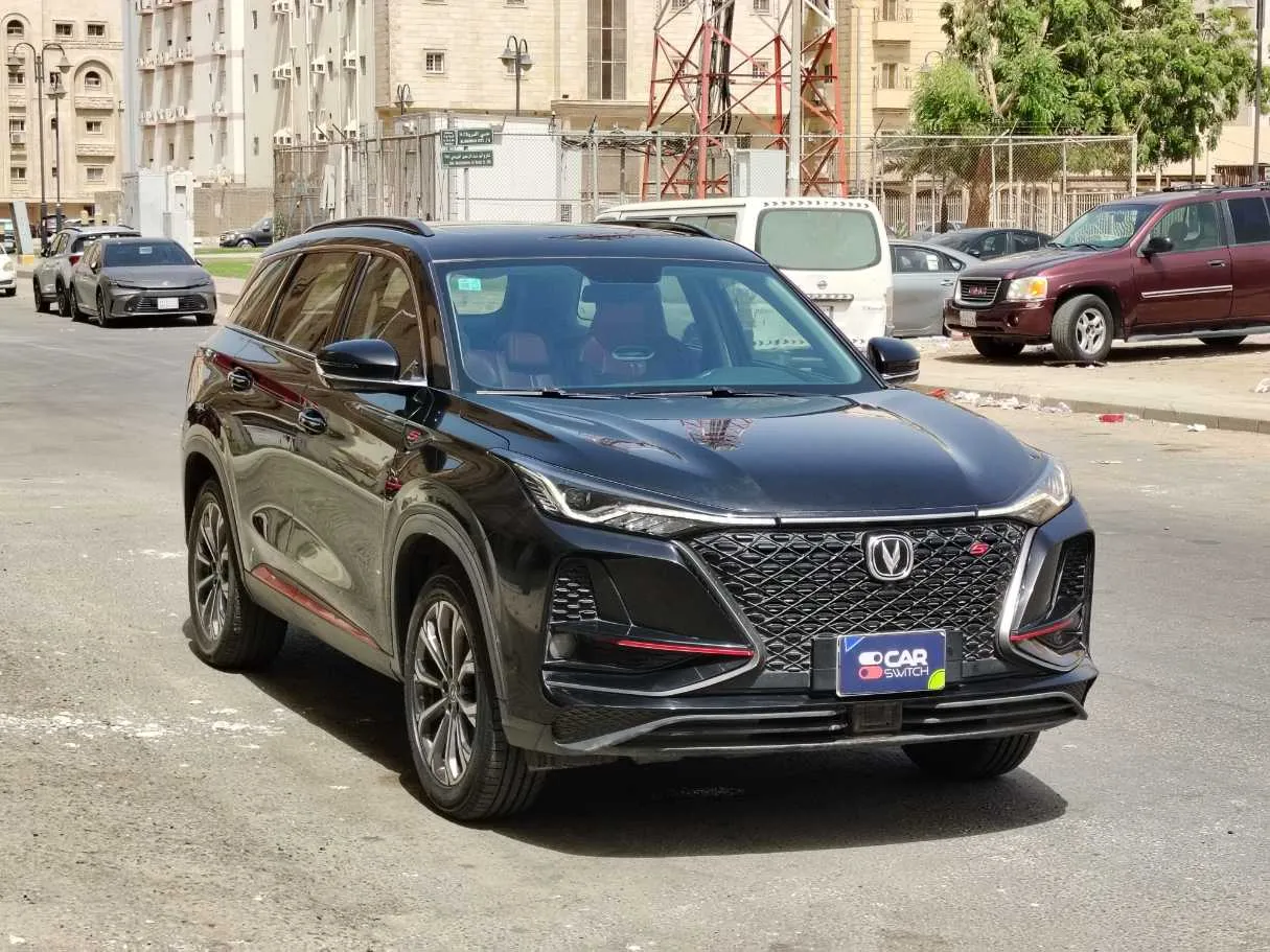 Car image 3