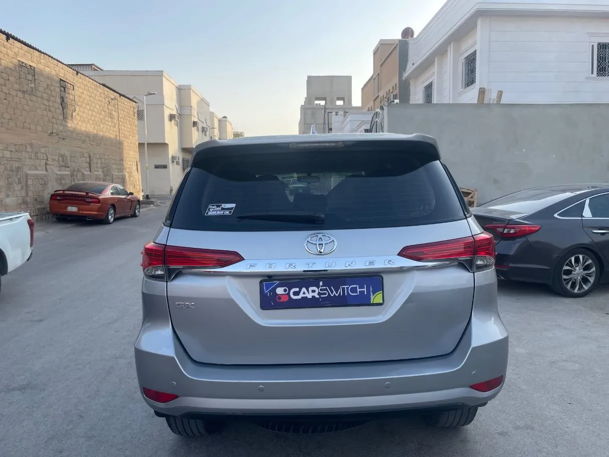 Car image 6