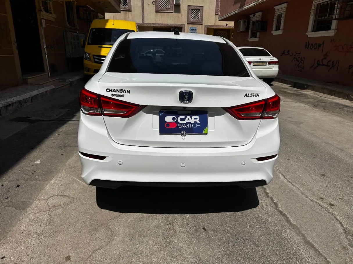 Car image 6