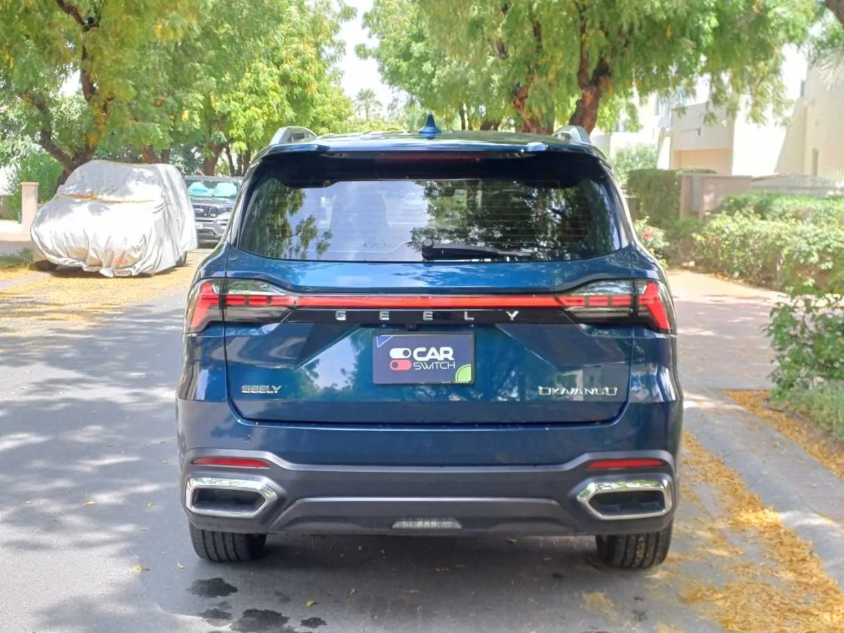 Car image 6