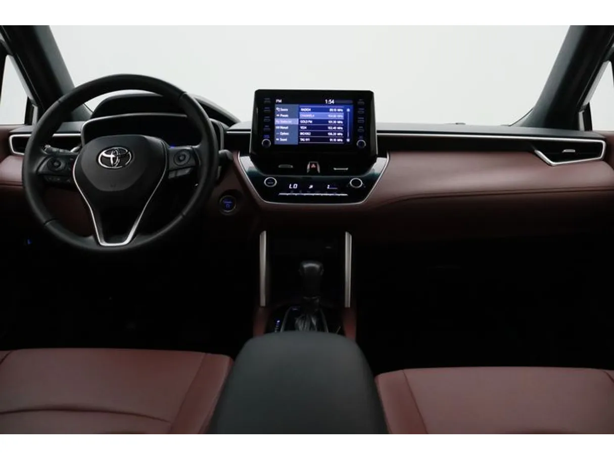 Car image 14
