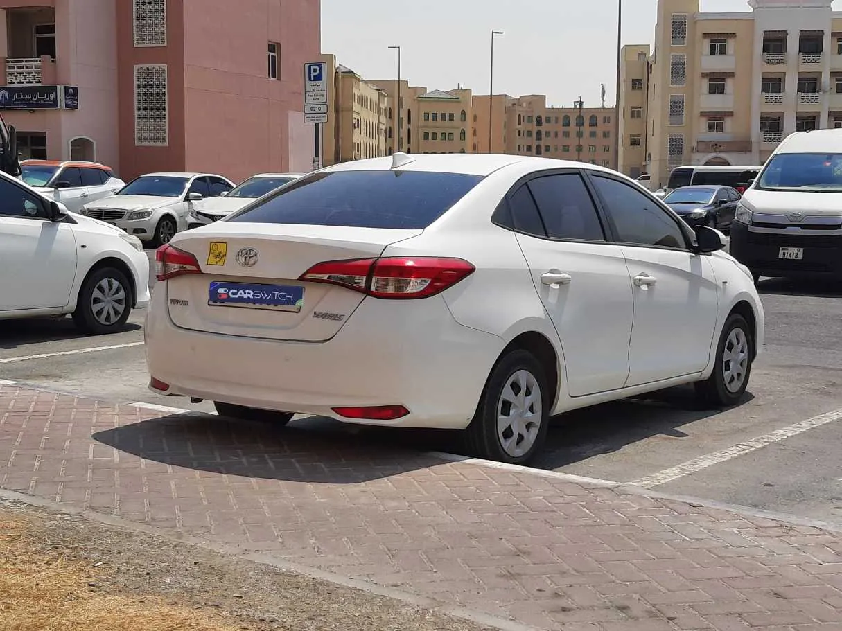 Car image 5