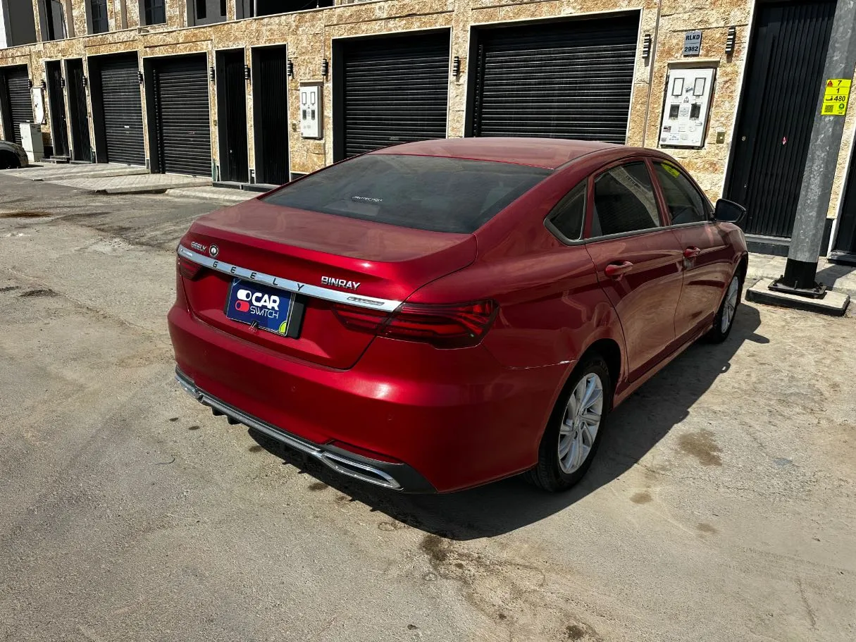 Car image 5