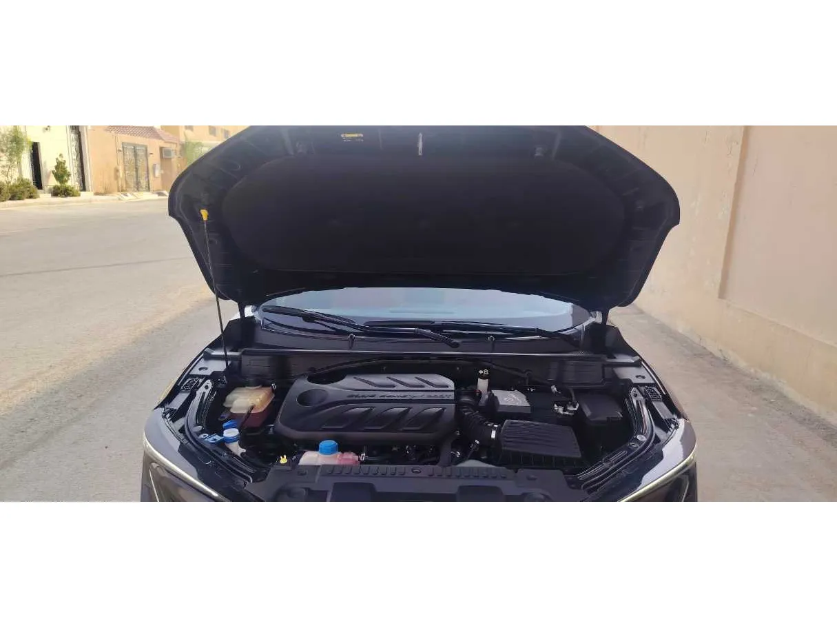 Car image 35